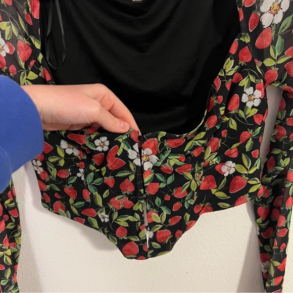 AFRM Grecian top in noir strawberry from revolve - Picture 4 of 9